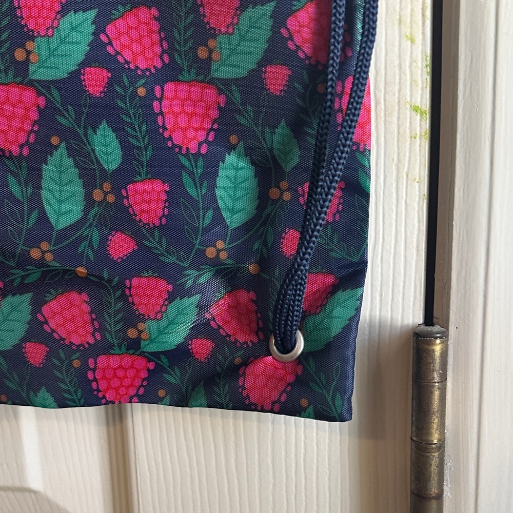 Fox Drawstring Backpack - Picture 5 of 10